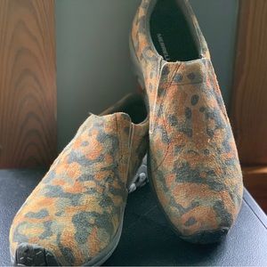 COPY - Merrell camouflage slip-ons